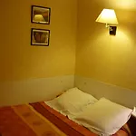 Du Centre Hotel *